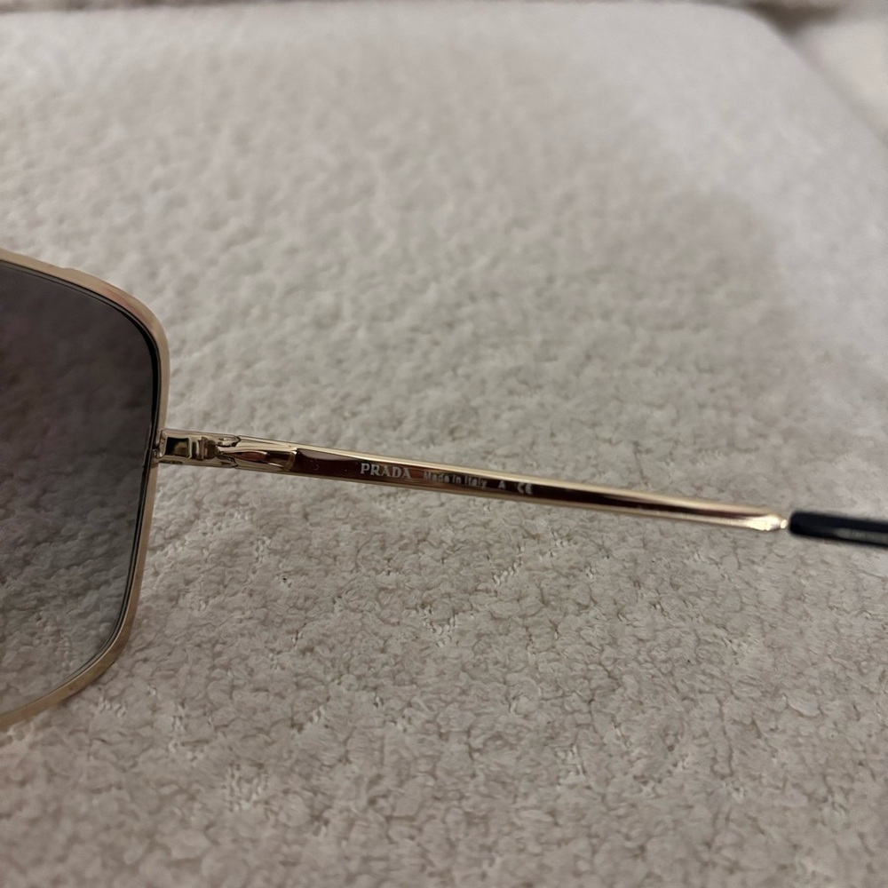 Prada Gold and Black Frame Sunglasses SPR60X - Picture 6 of 7